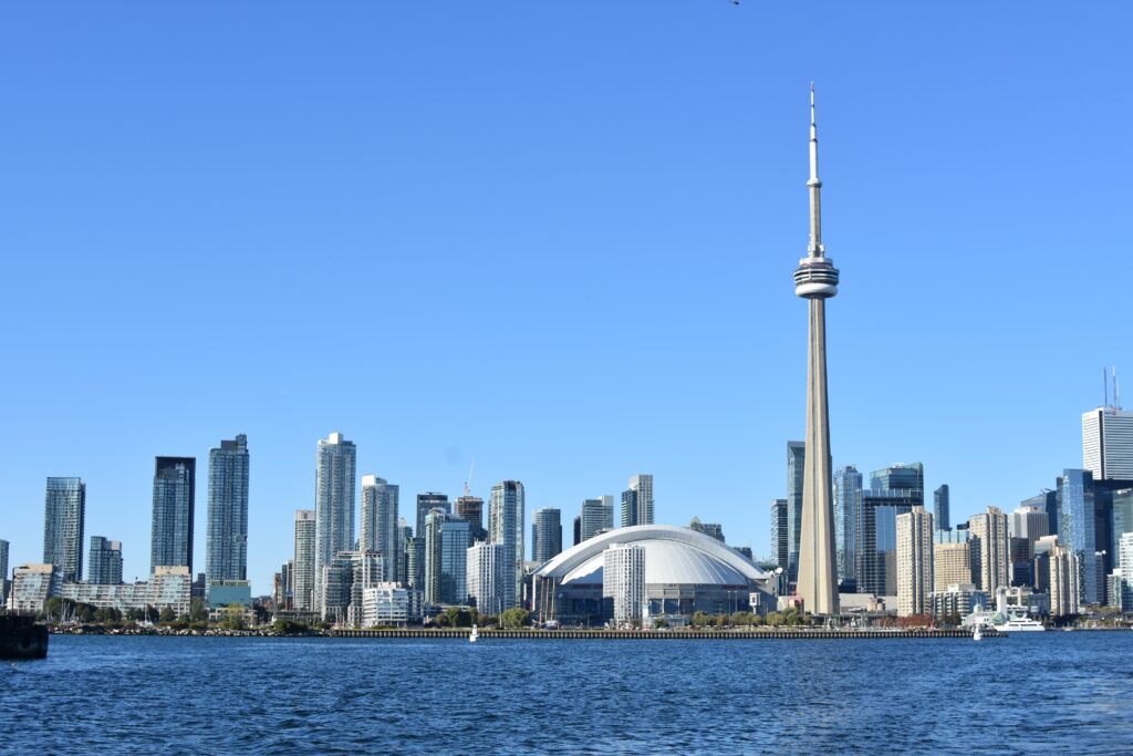 Photo showing the CN Tower in downtown Toronto.